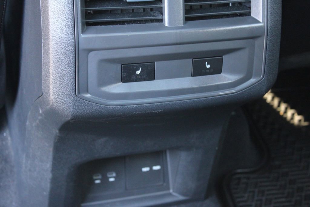 Used 2022 Volkswagen Atlas Cross Sport SEL Premium R-Line image 29