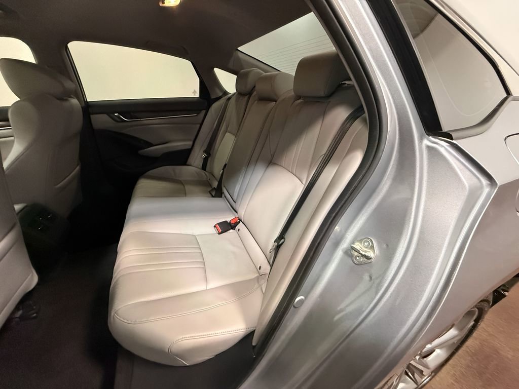 Used 2018 Honda Accord EX-L image 8