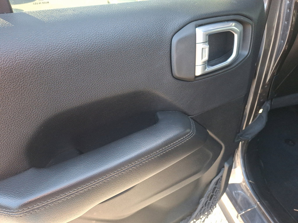 Used 2021 Jeep Wrangler Unlimited Sahara image 19