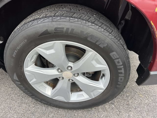 Used 2015 Subaru Forester 2.5i Limited AWD/4WD image 14