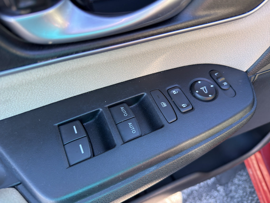 Used 2019 Honda CR-V EX image 12