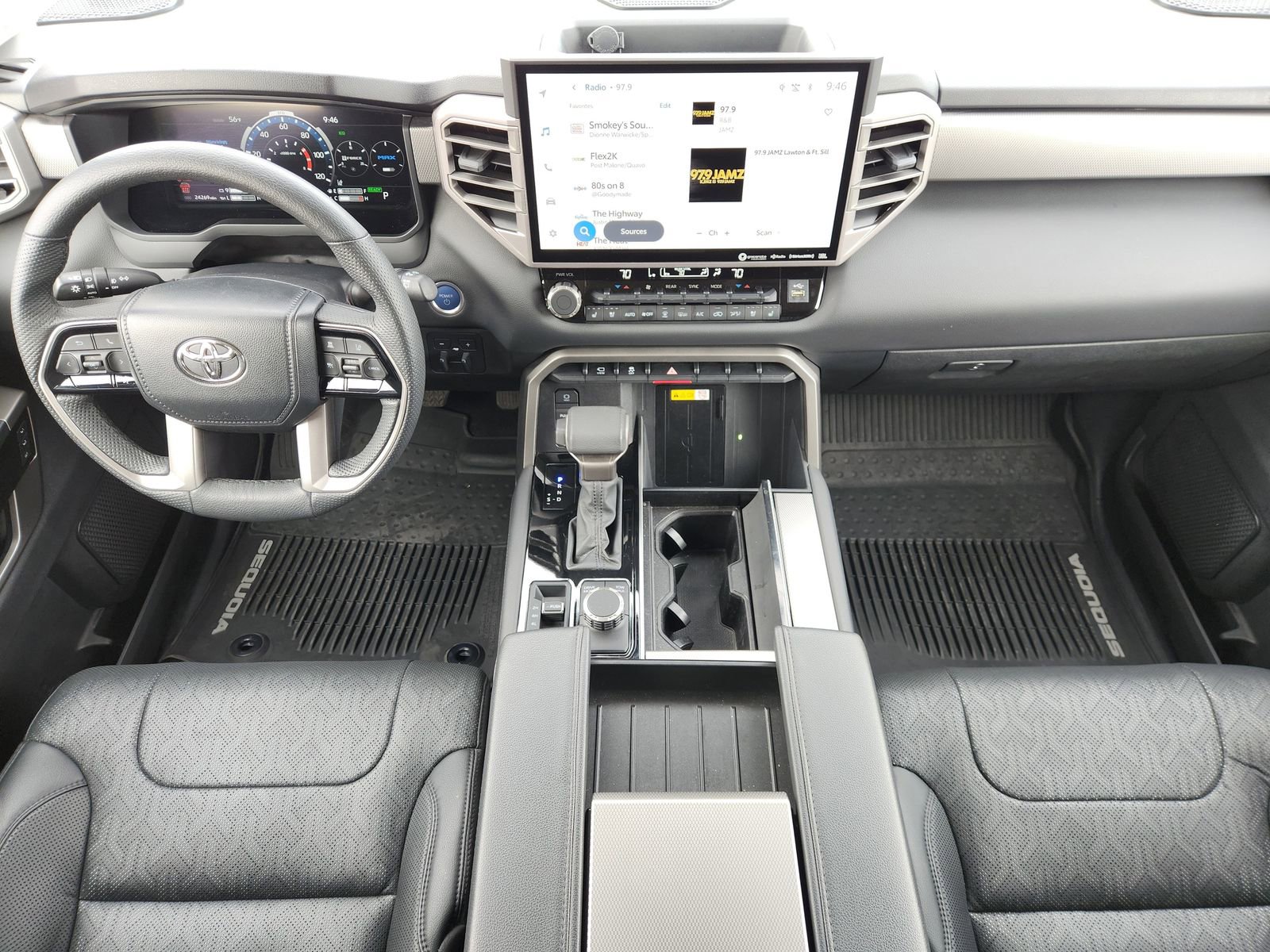 Used 2023 Toyota Sequoia Limited image 31