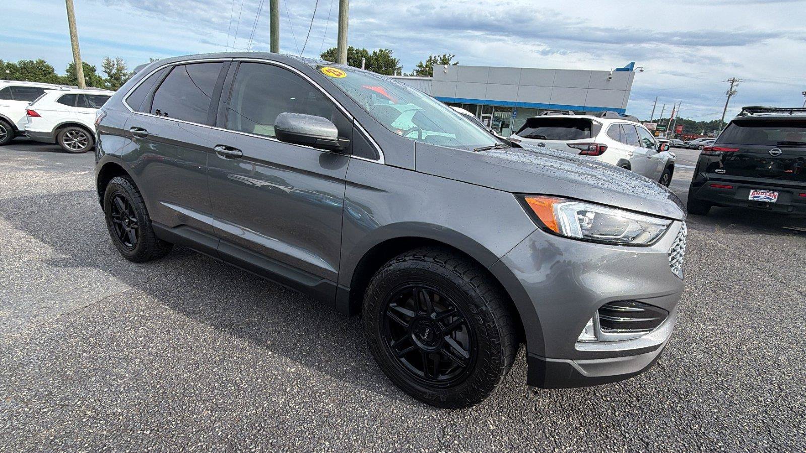 Used 2023 Ford Edge SEL w/ Convenience Package AWD/4WD image 5