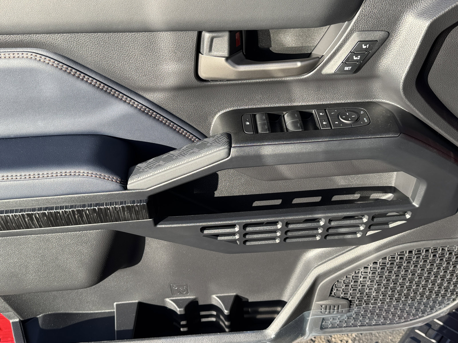 New 2026 Toyota 4Runner 4WD image 18