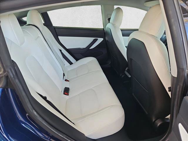 Used 2020 Tesla Model 3 Standard Range image 21