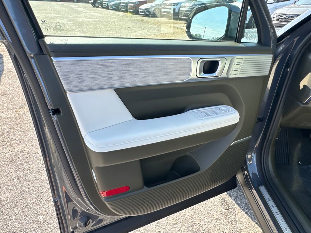 New 2025 Hyundai Santa Fe Calligraphy image 9