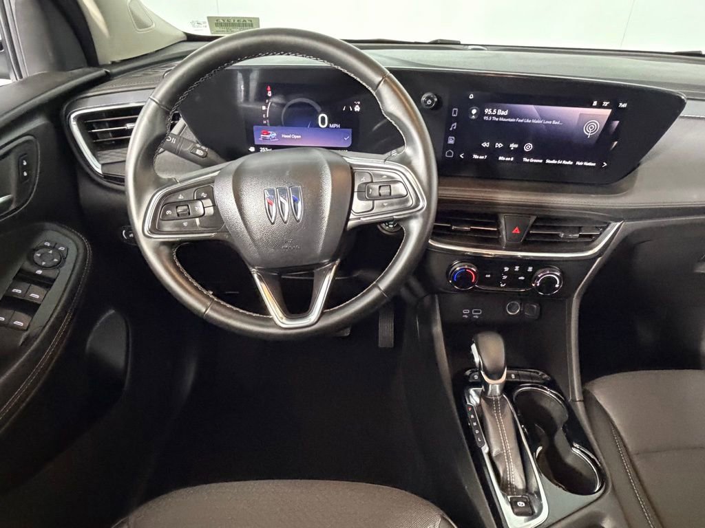 Used 2025 Buick Encore GX Preferred image 12
