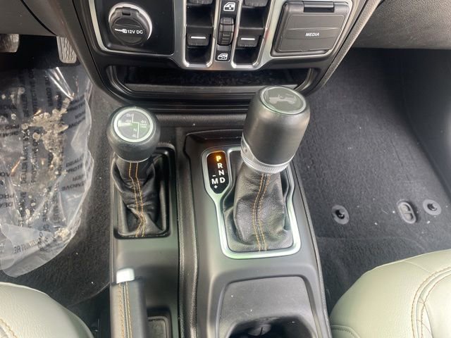 Used 2023 Jeep Wrangler Unlimited Sahara image 32