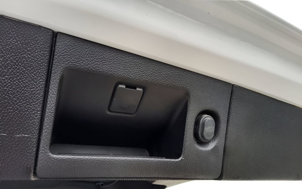 Used 2017 Chevrolet Tahoe Premier AWD/4WD image 34