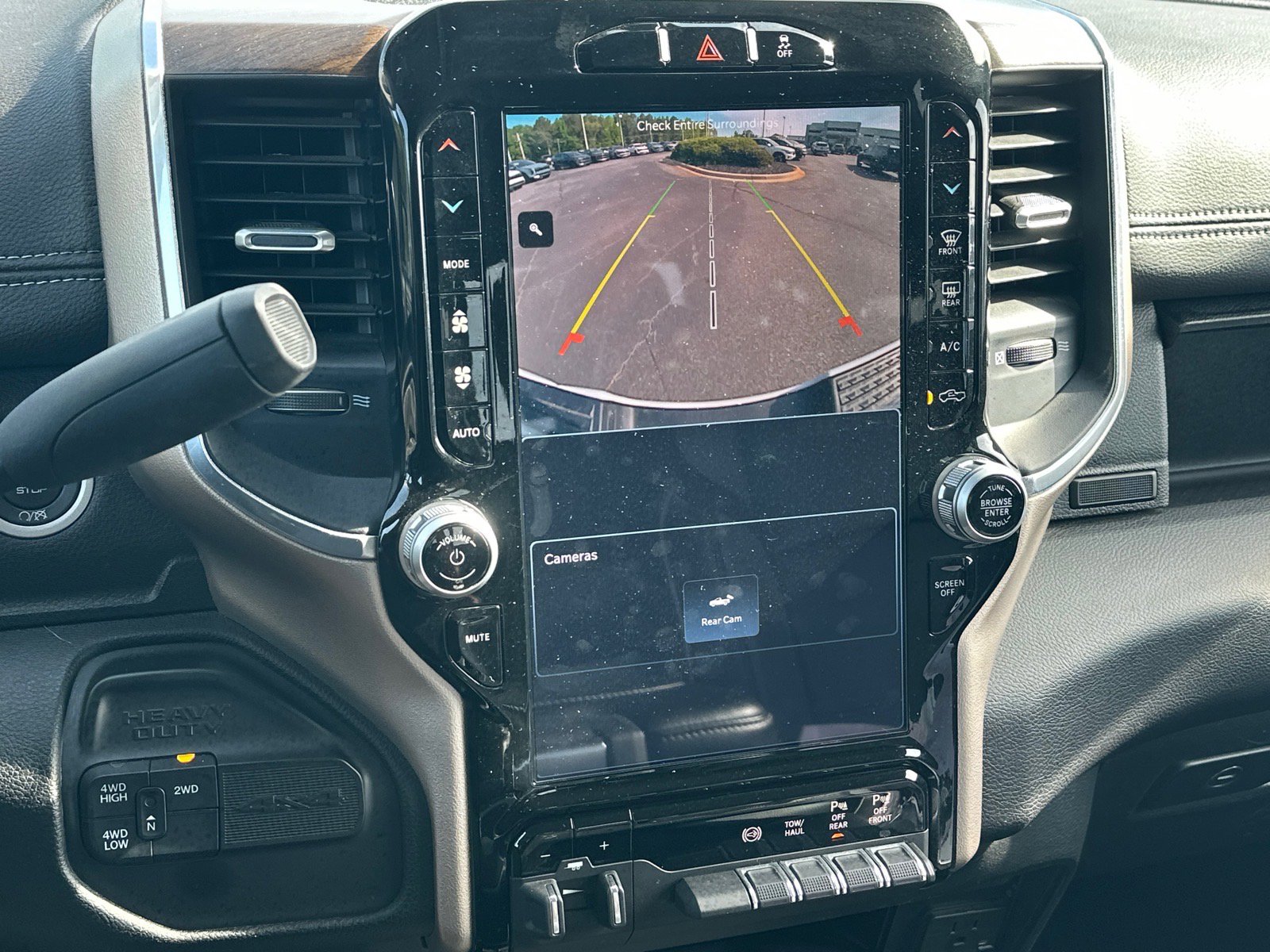 Used 2024 RAM 2500 Laramie image 13