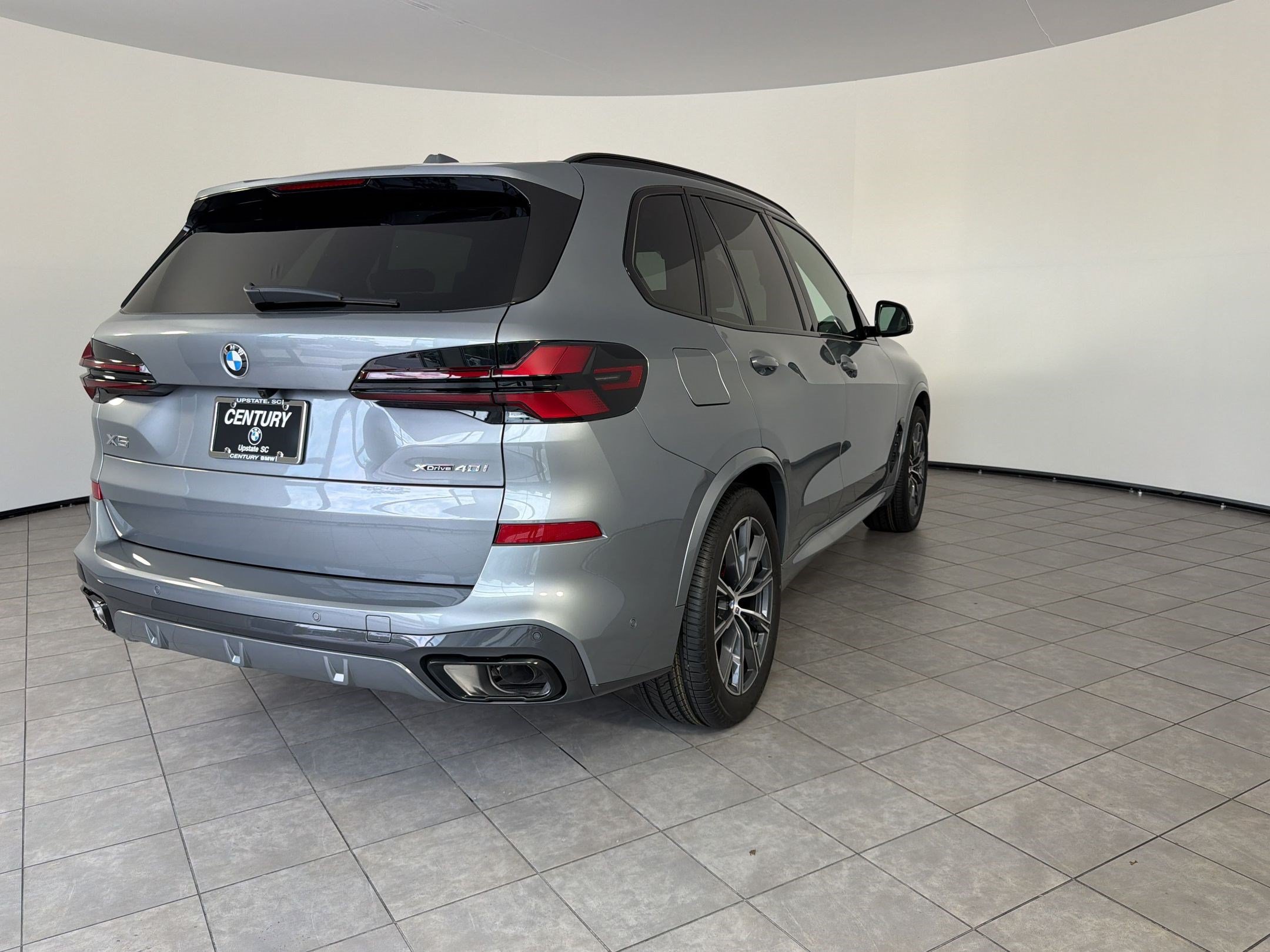 New 2026 BMW X5 xDrive40i w/ M Sport Package AWD/4WD image 9