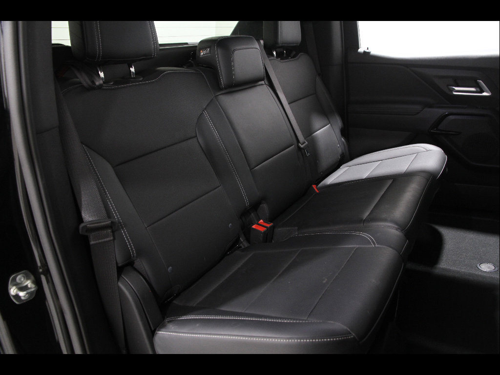 Used 2025 Chevrolet Silverado EV LT image 16