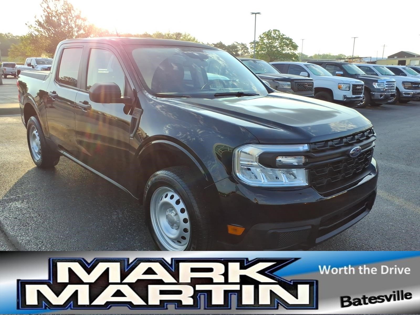 Used 2022 Ford Maverick XL image 1