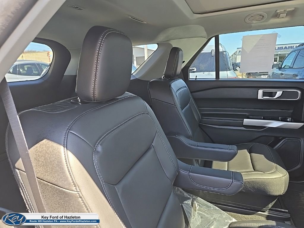 Certified 2023 Ford Explorer XLT w/ Equipment Group 202A image 60