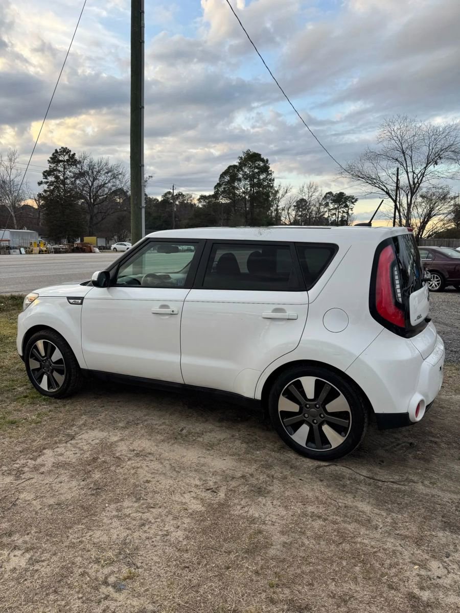 Used 2015 Kia Soul ! w/ Sun & Sound Package image 6