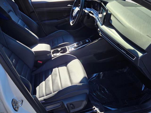 Used 2024 Volkswagen Golf R image 19