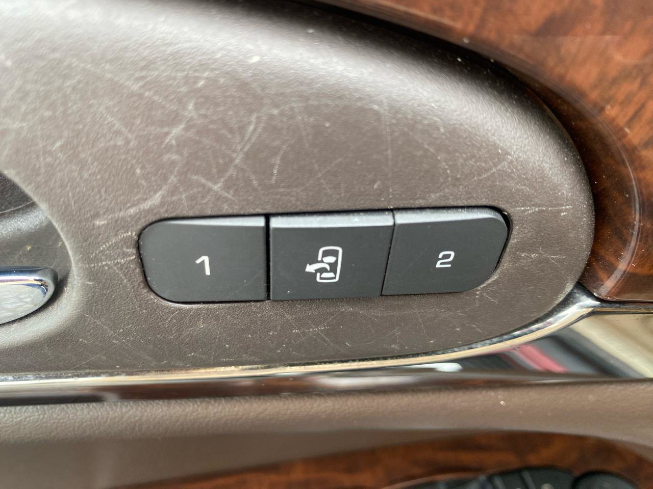 Used 2017 Buick Enclave Premium FWD image 16