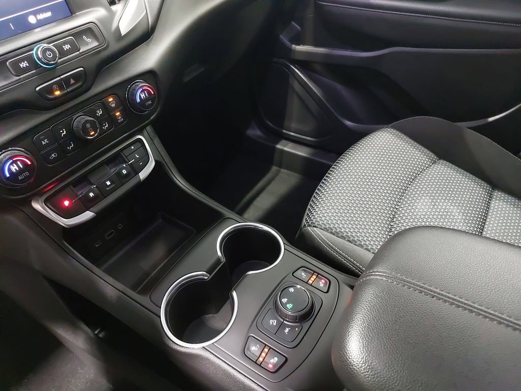 Used 2022 GMC Terrain SLE w/ Driver Convenience Package image 25