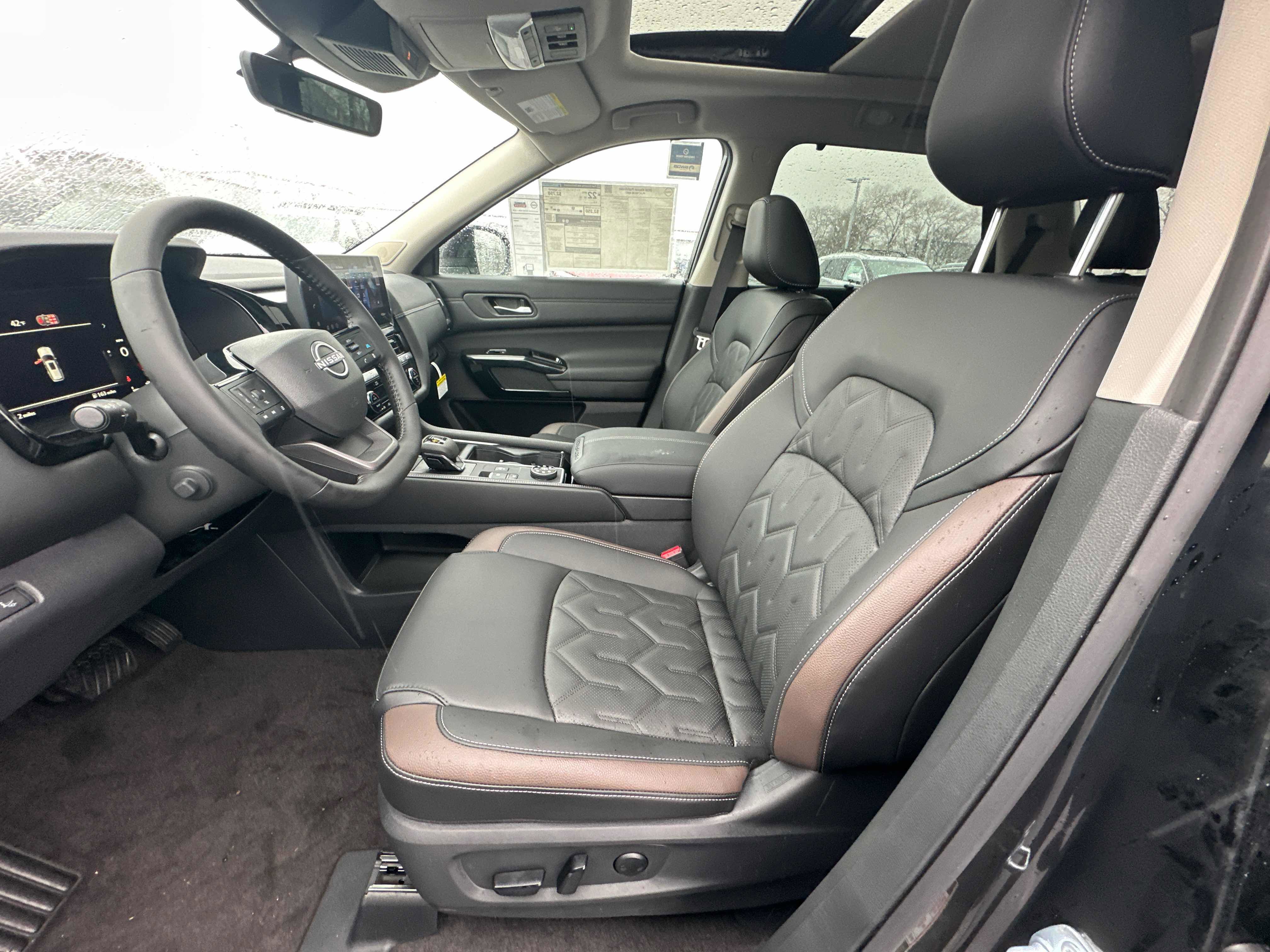 New 2026 Nissan Pathfinder Platinum AWD/4WD image 23
