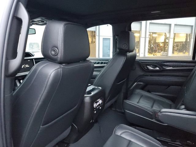 Used 2023 GMC Yukon XL Denali w/ Max Trailering Package image 9