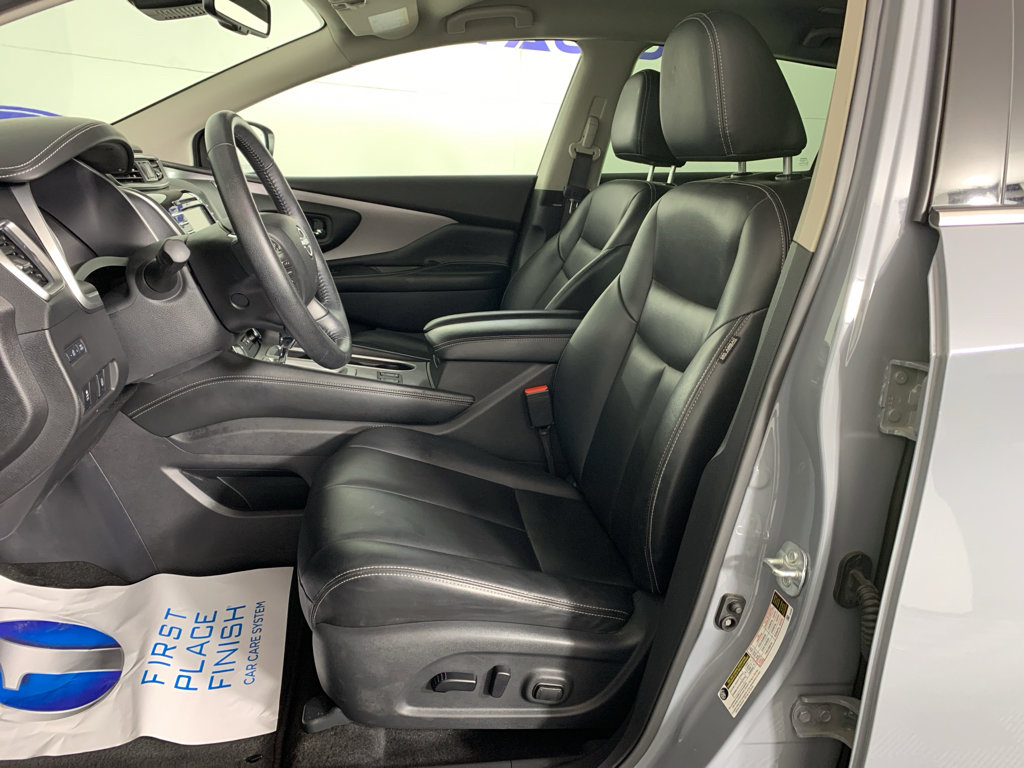 Used 2024 Nissan Murano SV w/ SV Midnight Edition Package image 16