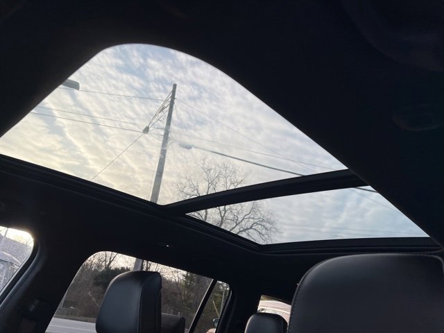 Used 2023 Jeep Grand Cherokee L Overland w/ Rear Seat Video Group I image 6