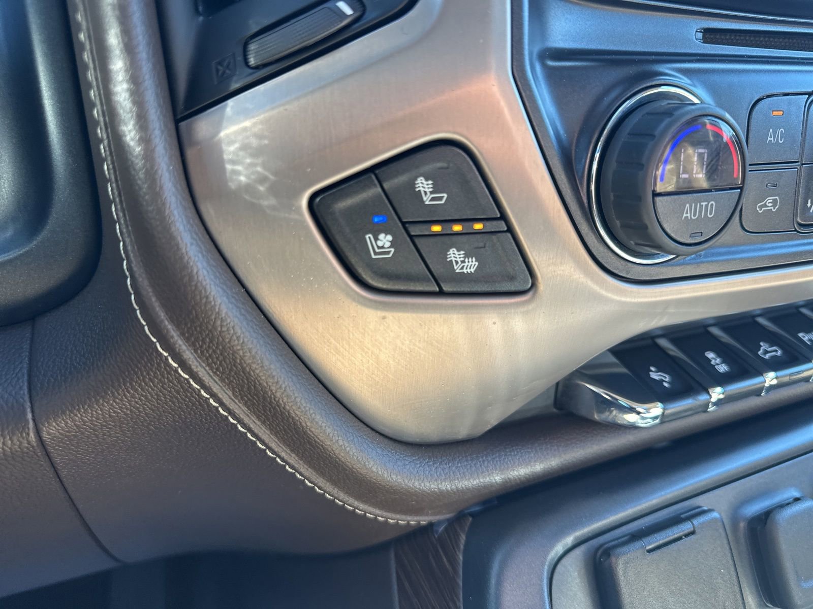 Used 2018 GMC Sierra 1500 Denali AWD/4WD image 61