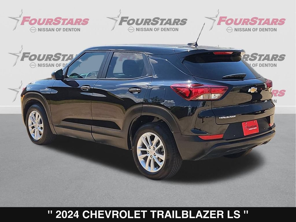 Used 2024 Chevrolet TrailBlazer LS w/ LS Convenience Package FWD image 7