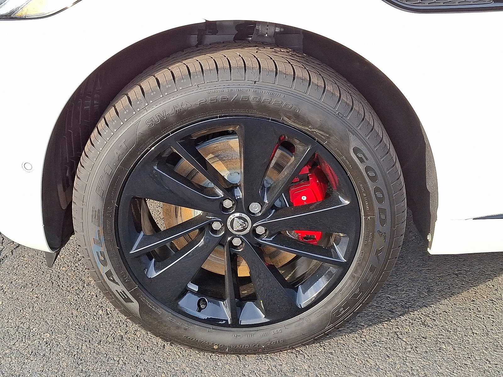 New 2025 Jaguar F-PACE R-Dynamic S image 9