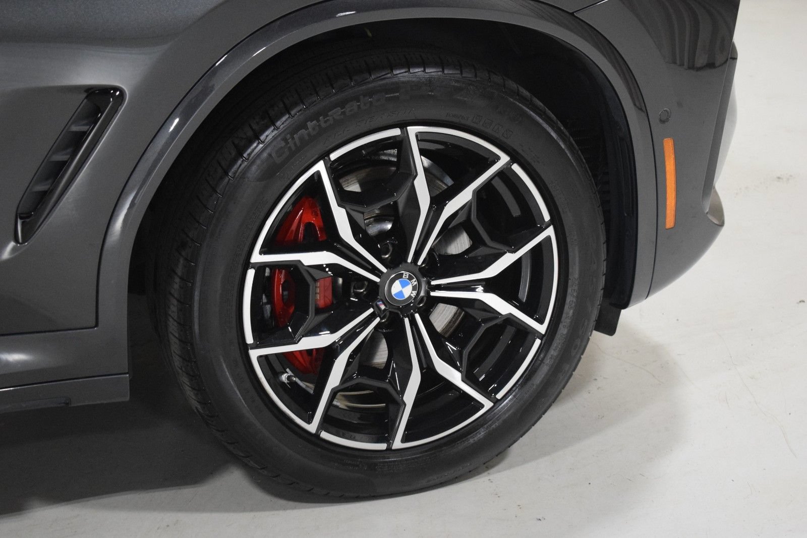 Used 2023 BMW X4 M40i w/ Parking Assistance Package AWD/4WD image 18