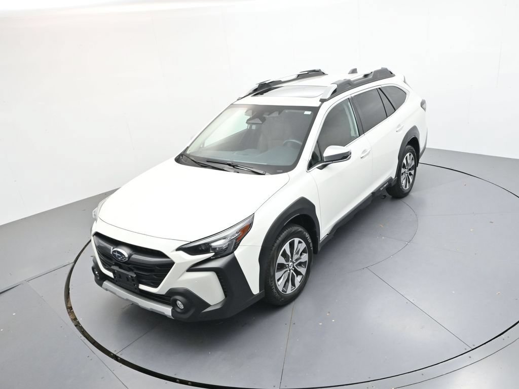 Used 2025 Subaru Outback Touring AWD/4WD image 24
