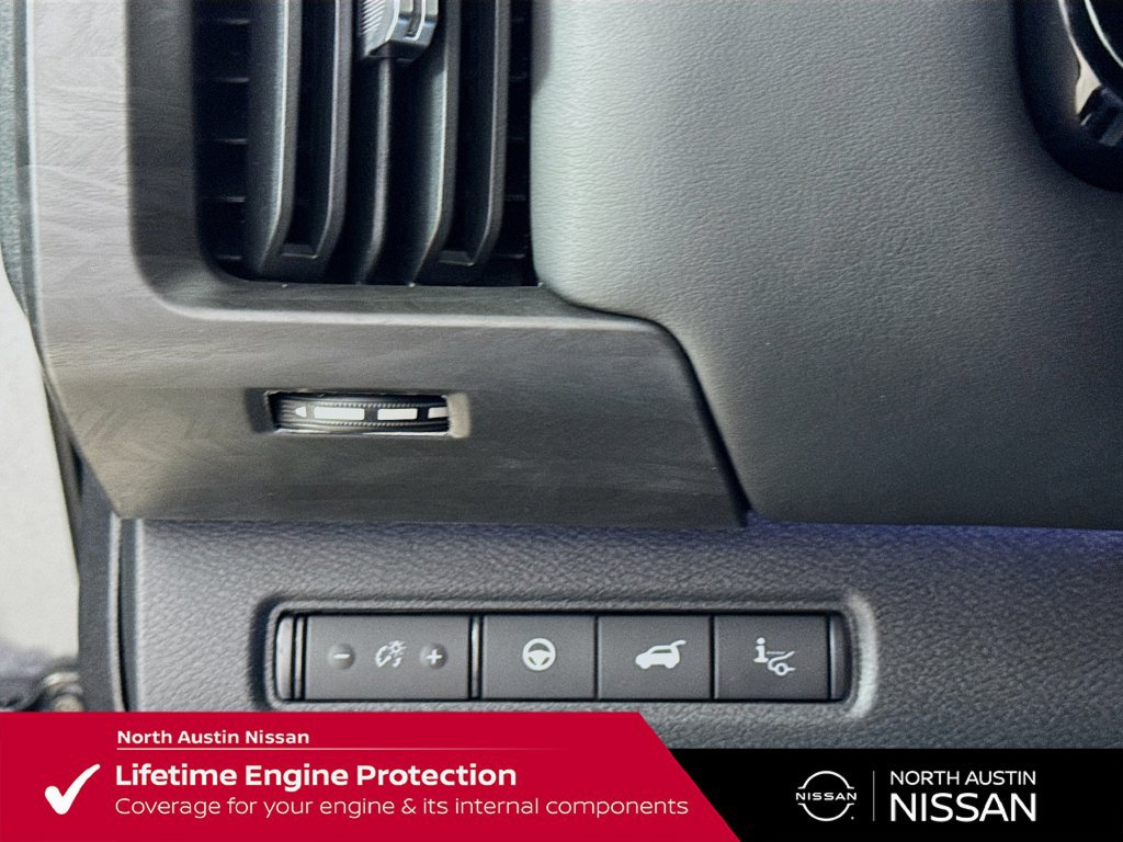 New 2026 Nissan Pathfinder Platinum FWD image 11
