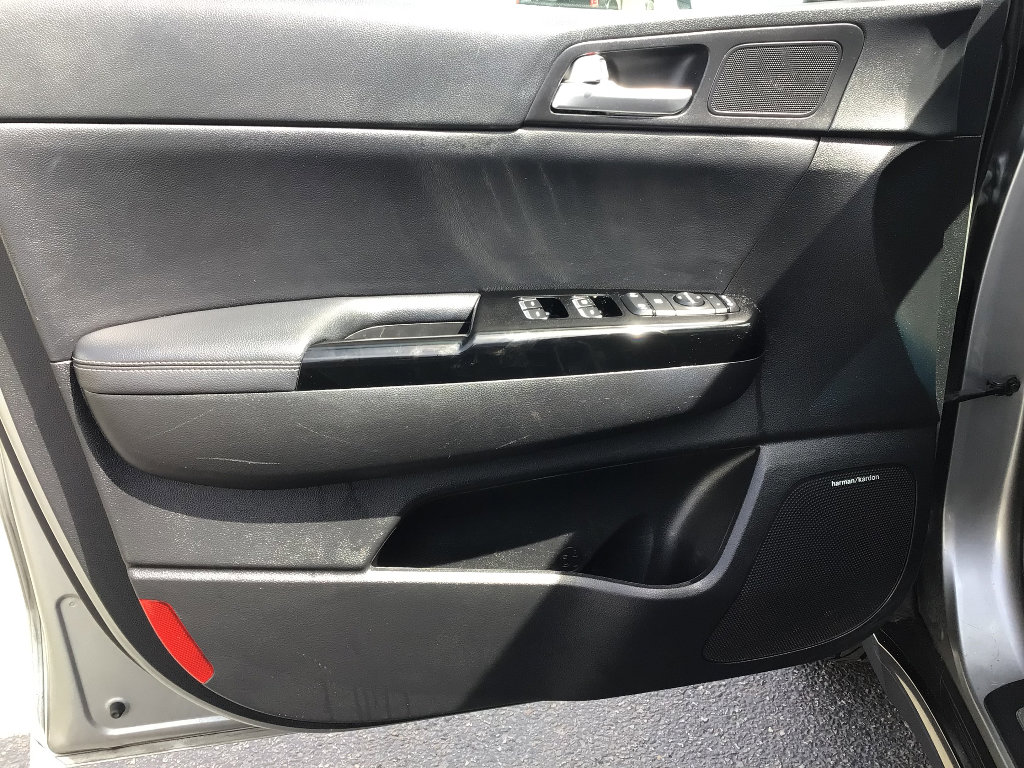 Used 2020 Kia Sportage SX image 5