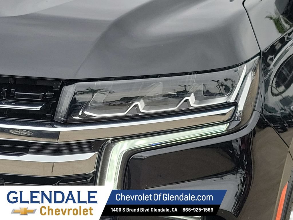Certified 2024 Chevrolet Suburban LT AWD/4WD image 17