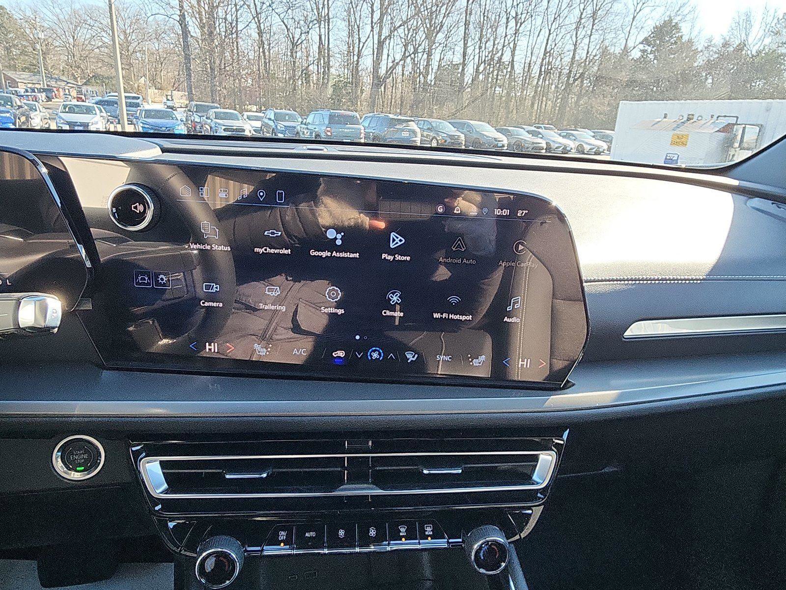 New 2026 Chevrolet Traverse LT w/ Driver Confidence Package image 17