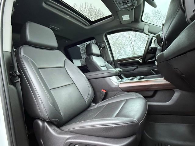 Used 2024 GMC Sierra 2500 SLT w/ SLT Premium Package image 17