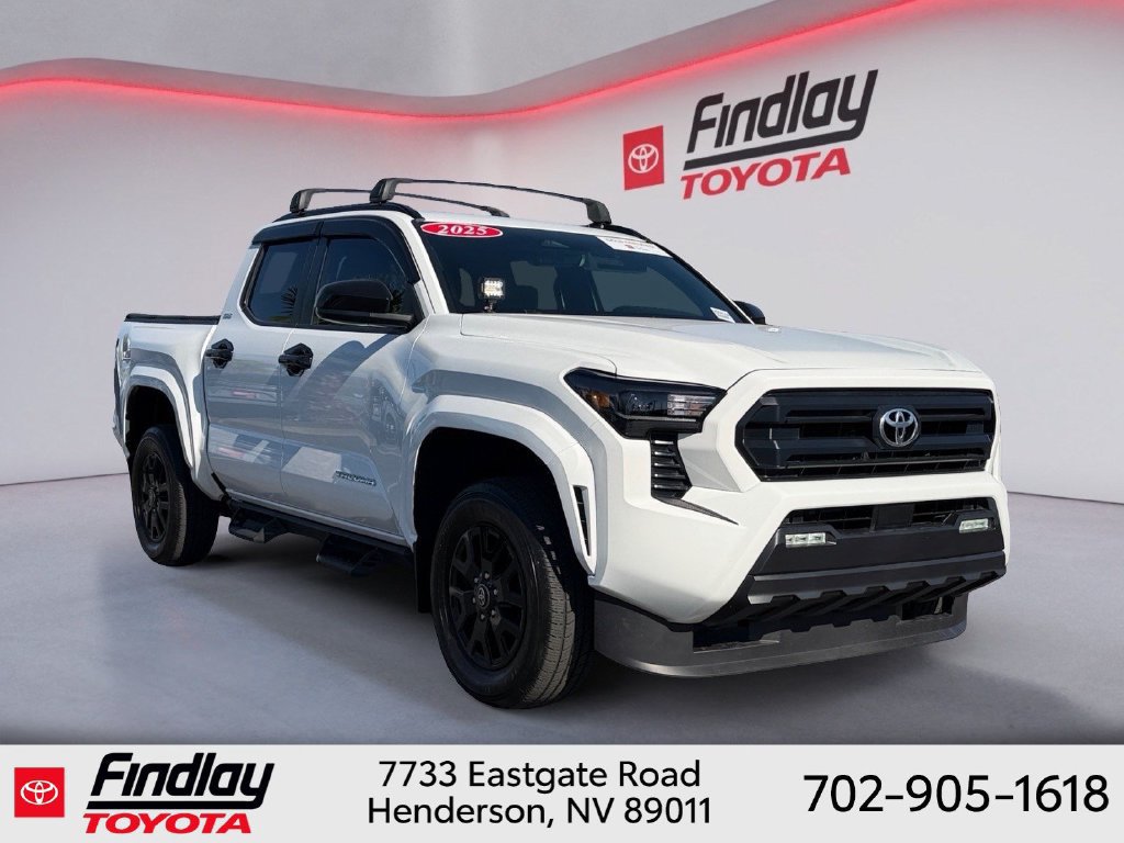 Used 2025 Toyota Tacoma SR5 AWD/4WD image 3