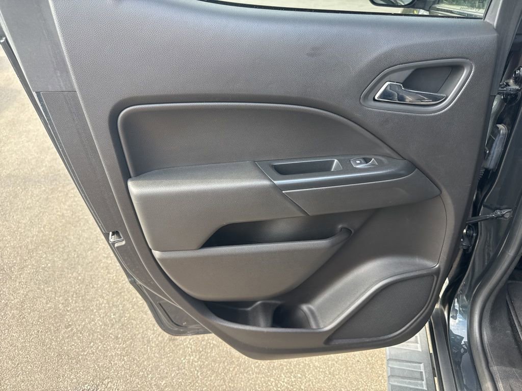 Used 2018 Chevrolet Colorado LT w/ LT Convenience Package image 24