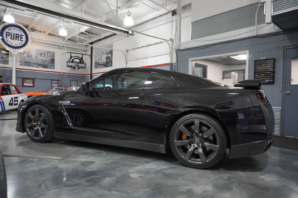 Used 2009 Nissan GT-R Premium AWD/4WD image 4