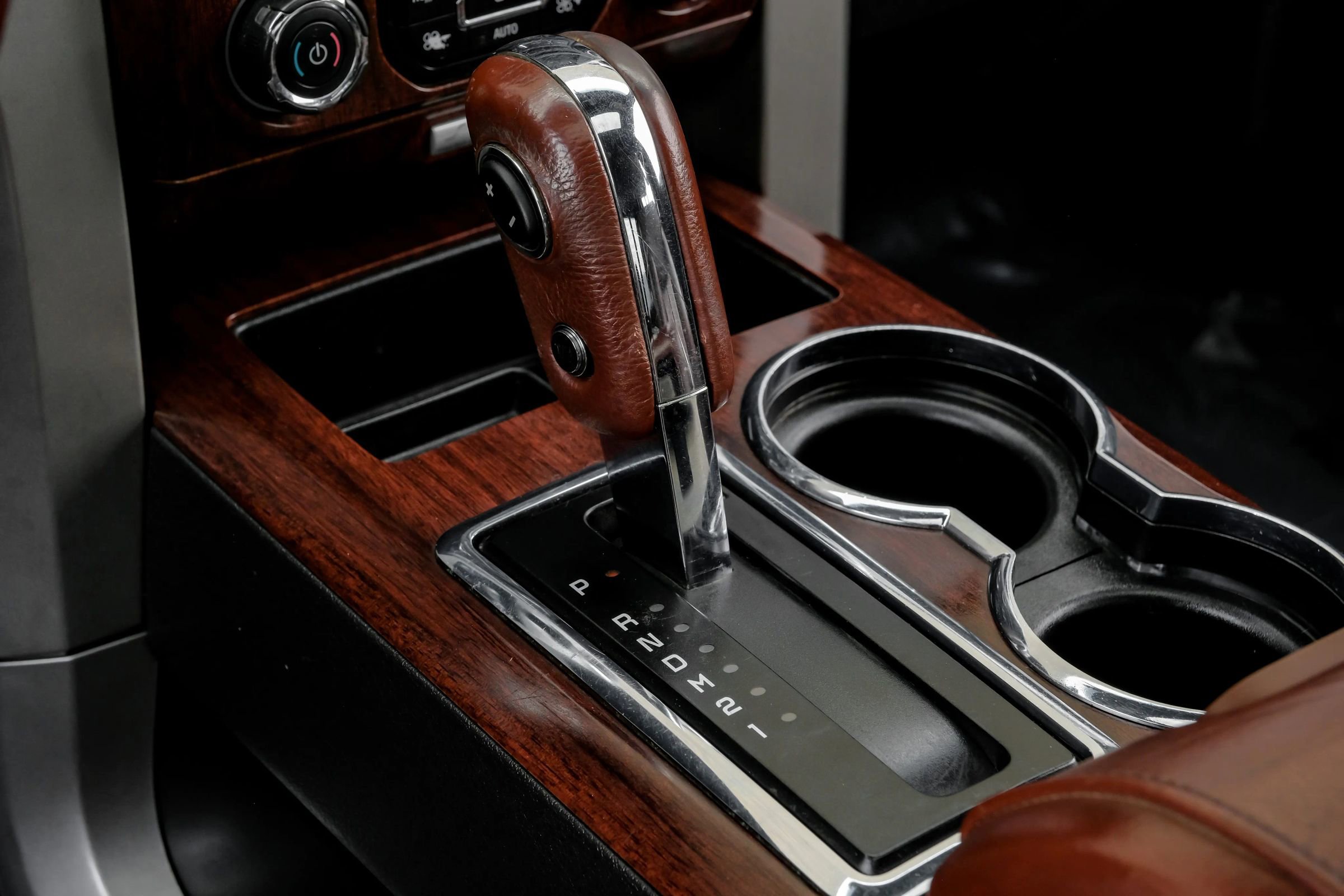 Used 2014 Ford F150 King Ranch w/ King Ranch Luxury Package AWD/4WD image 25