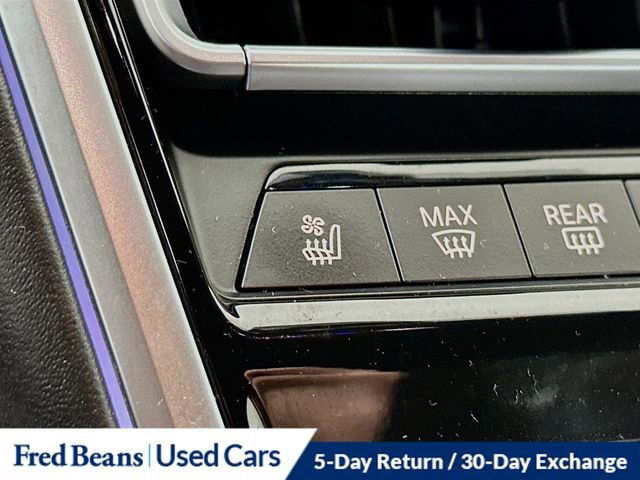 Used 2022 BMW 840i Convertible image 22