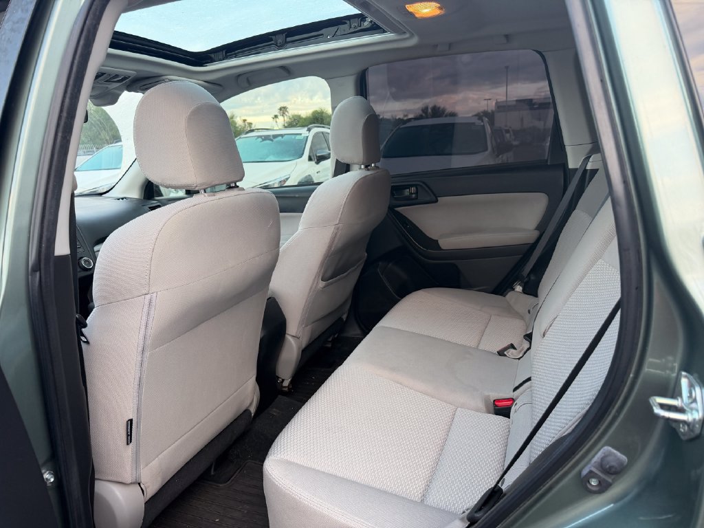 Used 2015 Subaru Forester 2.5i Premium AWD/4WD image 6