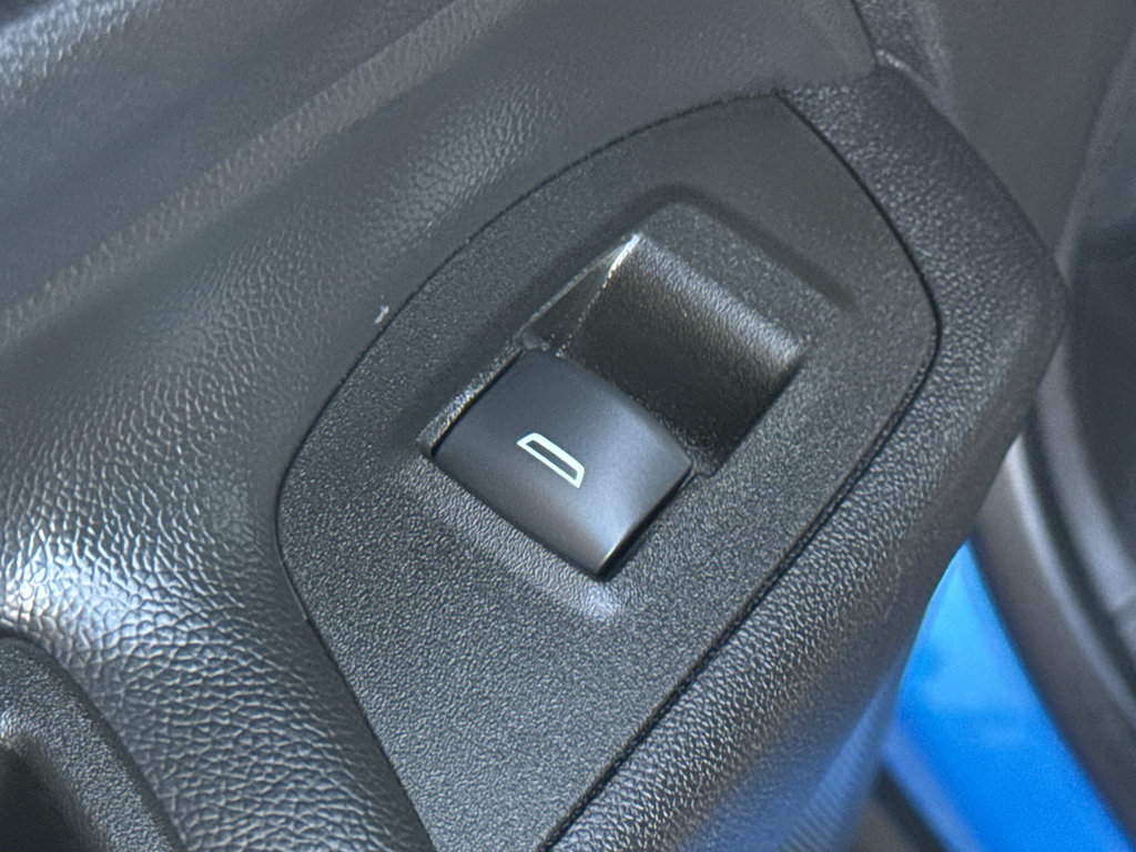 Used 2024 Chevrolet Equinox LT image 30