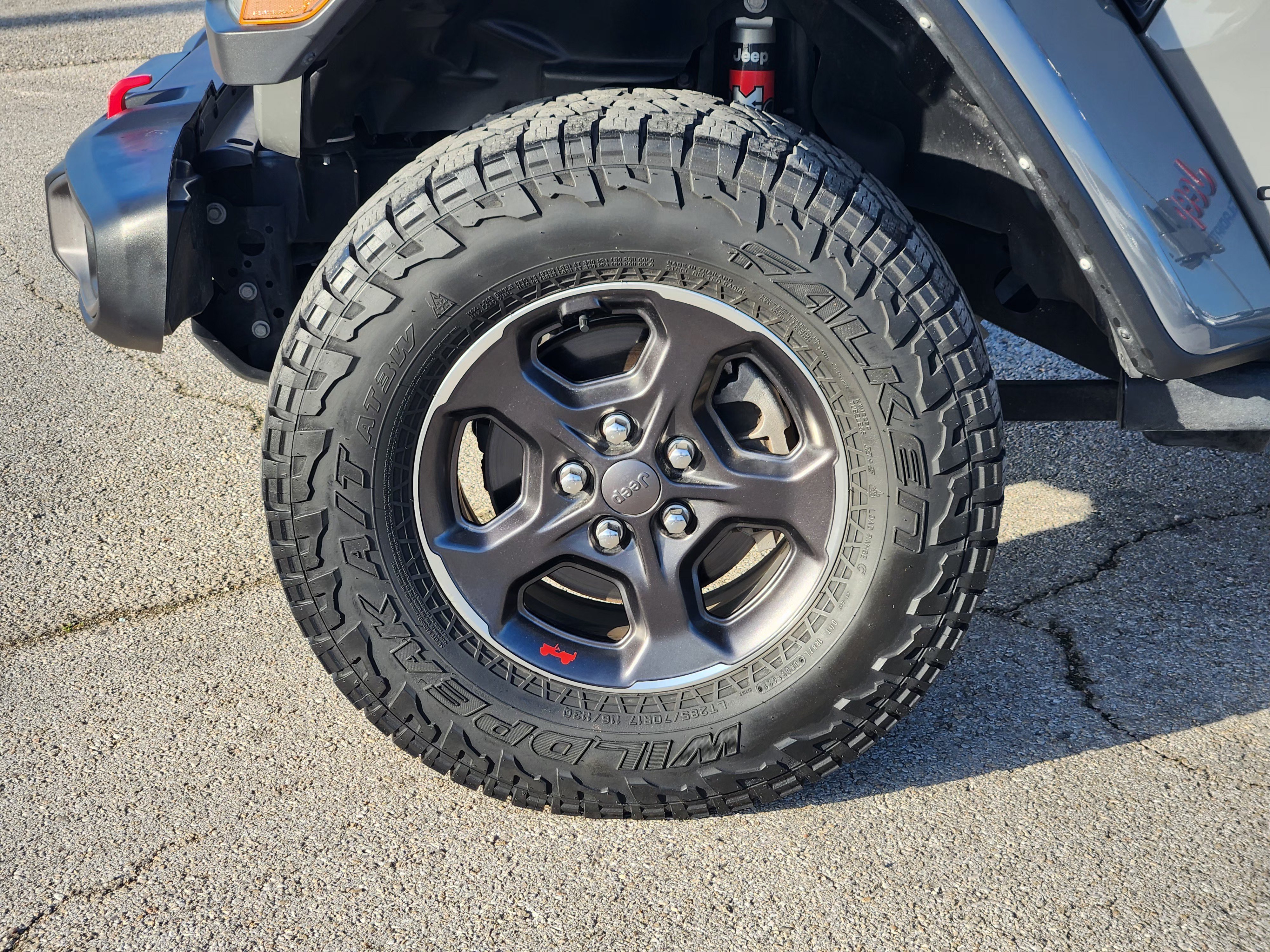 Used 2021 Jeep Gladiator Rubicon AWD/4WD image 10