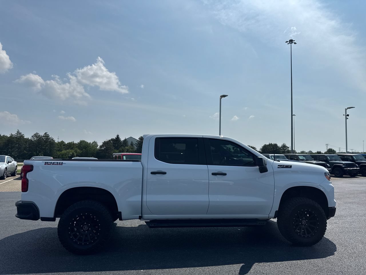 Used 2024 Chevrolet Silverado 1500 Custom Trail Boss AWD/4WD image 2