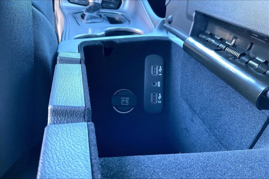 Used 2023 Dodge Challenger R/T w/ Plus Package image 31