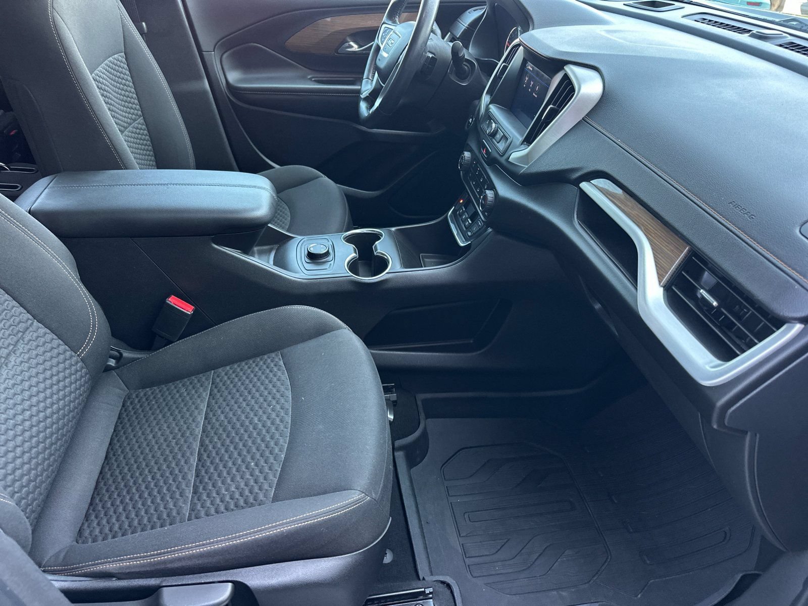 Used 2020 GMC Terrain SLE w/ Elevation Edition AWD/4WD image 15