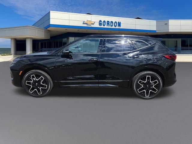 Used 2025 Chevrolet Blazer RS w/ Driver Confidence II Package image 2