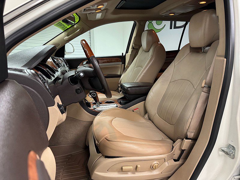 Used 2011 Buick Enclave CXL image 10