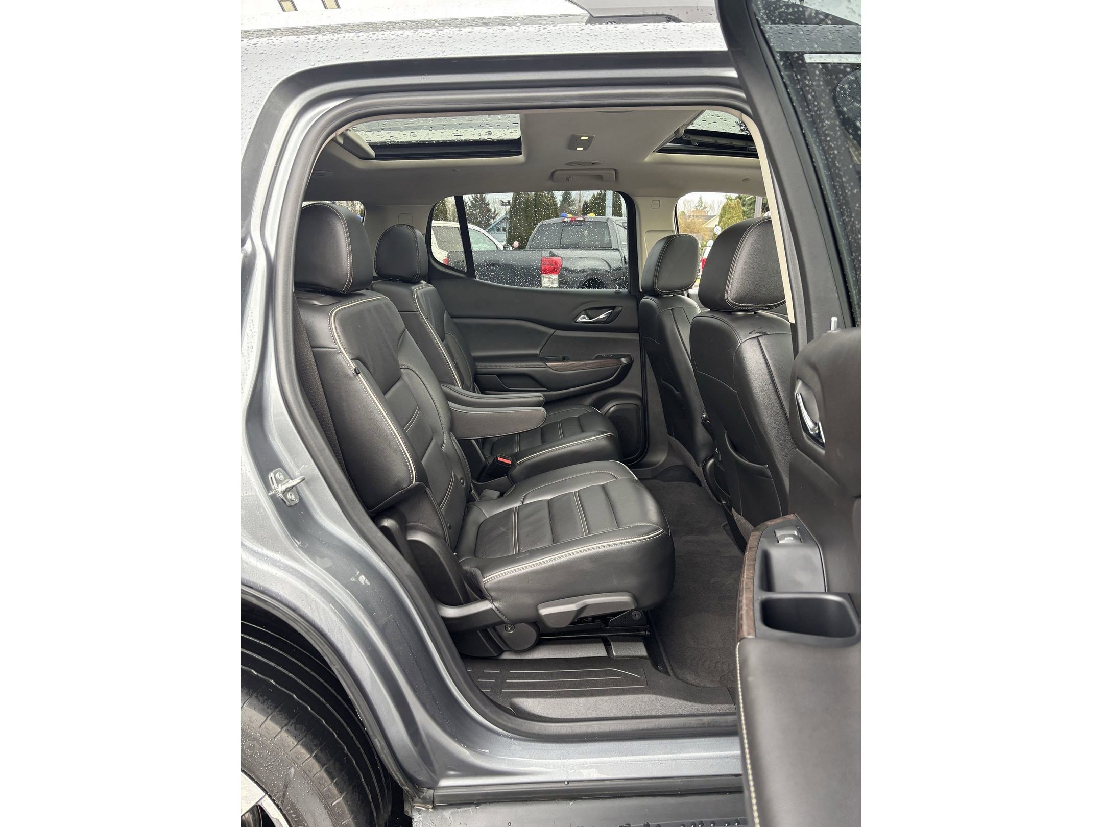 Used 2022 GMC Acadia Denali image 12